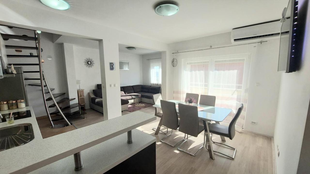 Apartment Palada Kastela Ngoại thất bức ảnh