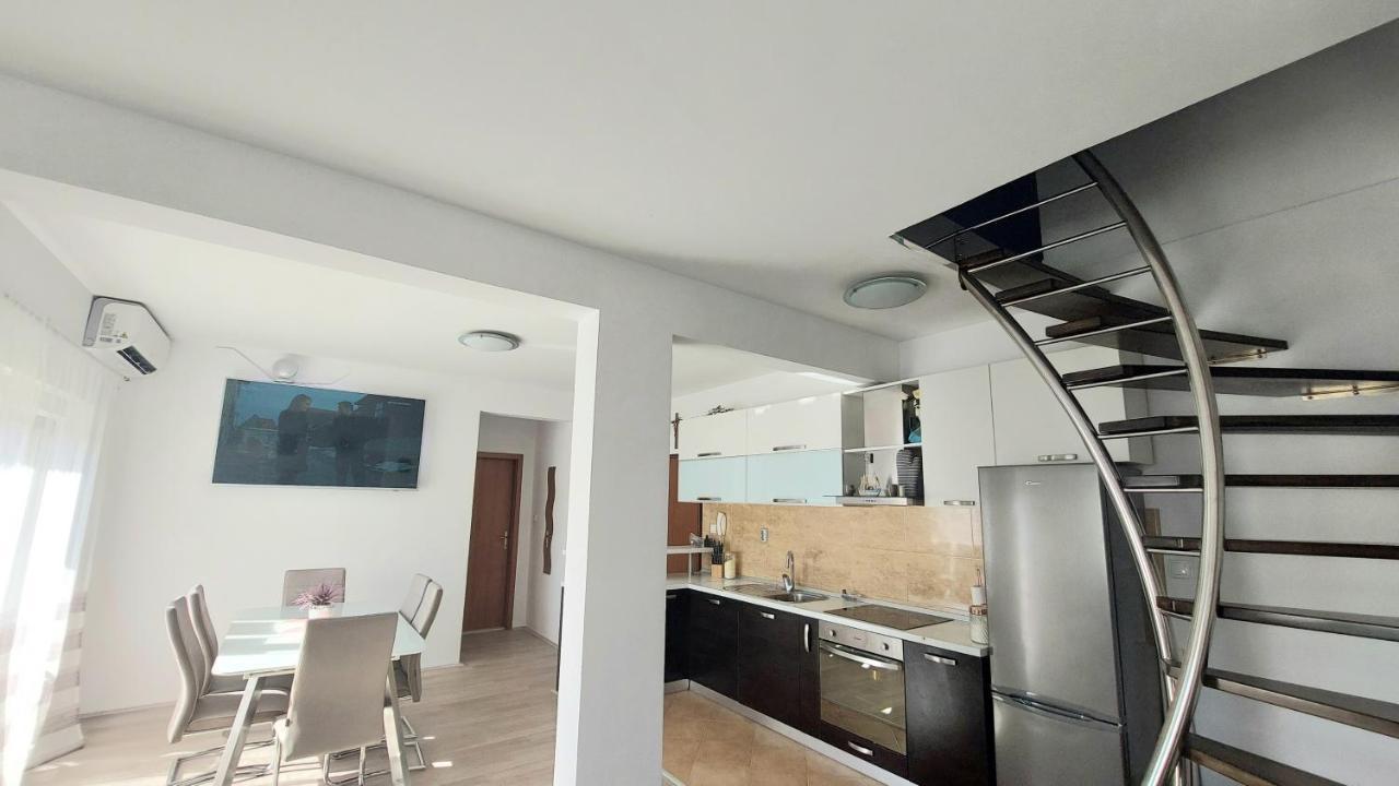 Apartment Palada Kastela Ngoại thất bức ảnh